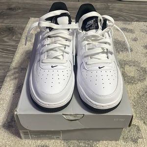 Air Force one size 5y brand new